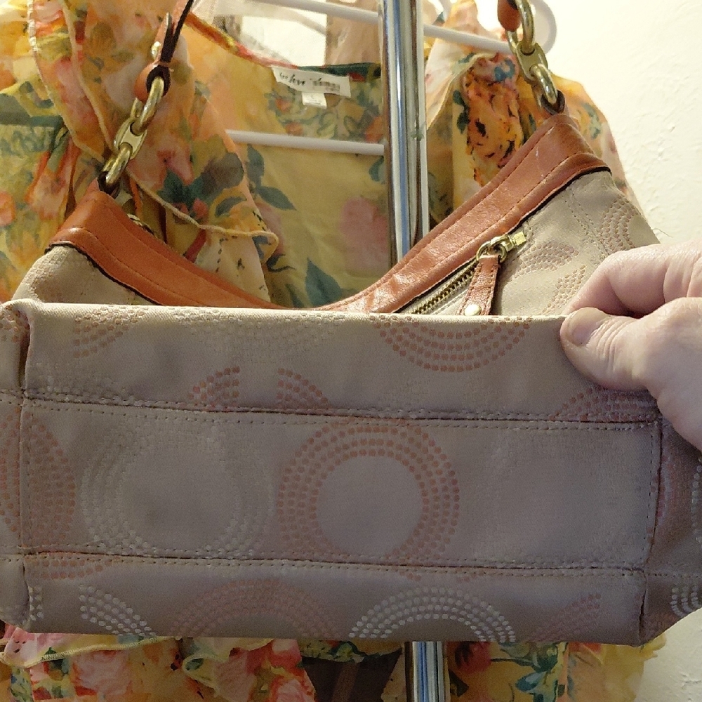 Coach Tan and Brown Women's Bag - Picture 4 of 9